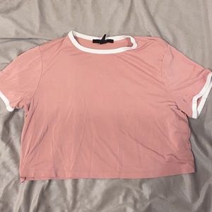 pink cropped tee